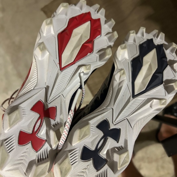 Under Armour cleats - Picture 3 of 4